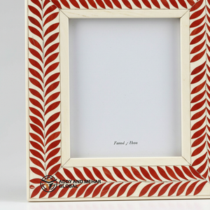 Cadre photo rectangulaire en bois fait main, léger, design moderne, rayures rouge menthe et blanc, écologique, installation murale créative - Product Image 3