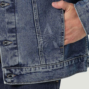 เสื้อแจ็คเก็ตยีนส์แฟชั่นผู้ชาย ทรงปกติ สไตล์ทันสมัย เหมาะสำหรับใส่ลำลองในชีวิตประจำวัน ใส่เที่ยว หรือใส่ทำงาน - Product Image 3