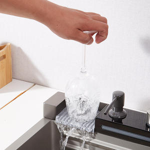 Robinets de <span class=keywords><strong>cuisine</strong></span> en acier inoxydable 304 avec affichage numérique de la température de contrôle des touches de piano et support d'évier de pluie volante - Product Image 3