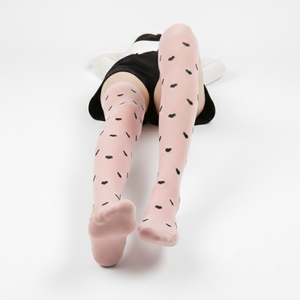 Chaussettes Cadeau Saint-Valentin pour Femme, Chaussettes Montantes Cœur OEM ODM Sexy Romantiques pour Dames et Filles, Chaussettes Imprimées Numériquement au-dessus du Genou - Product Image 3