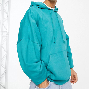 เสื้อฮู้ดผู้ชายผ้าฟลีซแบบผูกเชือกทรงหลวมโลโก้แบบกำหนดเอง - Product Image 4