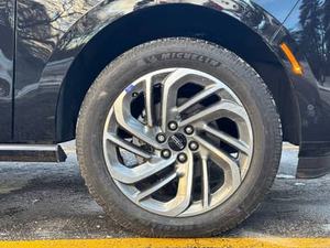 SUV Blindado Navigator L Reserve 2025, 85 Millas, Motor V6 Turboalimentado, 4x4 - Product Image 2