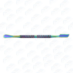 Râpe professionnelle, repousse-cuticules, lime à ongles, coupe-ongles en acier inoxydable et plastique pour usage en salon – Produits de soin et de beauté - Product Image 5