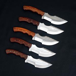 Couteau de suivi en acier damas personnalisé de la meilleure qualité avec lame en acier D2 manche en bois de rose pour la chasse Camping OEM Support Grade DIY - Product Image 5