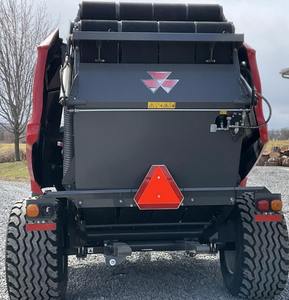 Massey Ferguson RB4160V Round Baler 4 Por 5 Variable Bale Chamber - Product Image 3