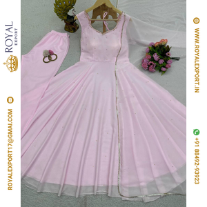 Nueva presentación hermosa colección de trajes de trabajo de diamantes en Tarifa mayorista por Royal export Surat - Product Image 6