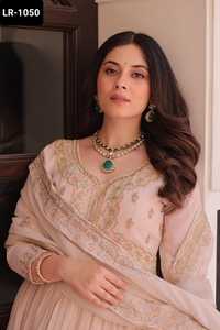 ชุด Anarkali ปักลายลูกปัดและเลื่อมสำหรับใส่ในงานแต่งงานและเทศกาลแฟนซีสุดพิเศษ - Product Image 2