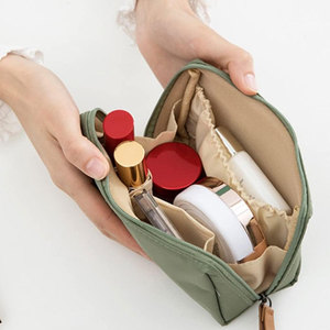 Bolsa de Aseo Ideal para Viajes con Diseño de Apertura Amplia y Fácil Acceso, Bolsa de Aseo con Múltiples Bolsillos para un Almacenamiento Organizado y Práctico - Product Image 4