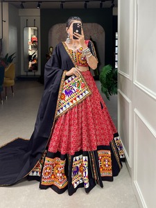 Gamthi ทำงาน lehenga choli navratri คอลเลกชันอินเดียแบบดั้งเดิมพิเศษสำหรับงานปาร์ตี้ - Product Image 2