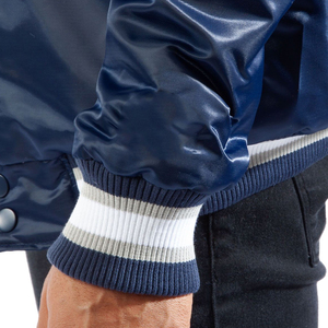 Conception personnalisée la plus vendue pour les vestes universitaires en satin pour hommes Conception professionnelle et qualité Prix de gros Veste en satin pour hommes - Product Image 6