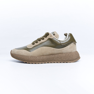 2025 haute qualité en <span class=keywords><strong>cuir</strong></span> supérieur femmes baskets Style classique <span class=keywords><strong>marron</strong></span> chaussures décontractées avec amorti en gros OEM usine conception - Product Image 1