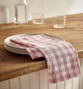 Paire de torchons de cuisine en coton rayés jaune et beige, texture côtelée, idéale pour la décoration d'automne, disponible à prix de gros. - Product Image 3