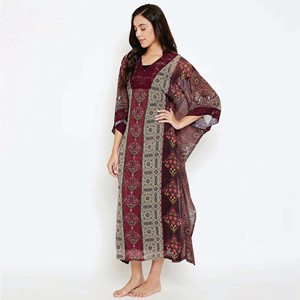 Blusa Musulmana de Manga Larga con Cuello en V, Estilo Informal y Moderno, con Detalles Geométricos, Encaje Transparente en el Escote y Mangas con Cordones - Product Image 4