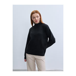 เสื้อสเวตเตอร์คอเต่าครึ่งตัวแบบพื้นฐาน - Product Image 4