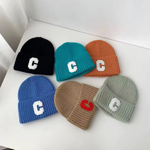Gorros con diseño de bordado de logotipo personalizado, gorros de punto cálidos de invierno elásticos con logotipo de equipo de empresa DIY para hombres y mujeres, tela amigable para viajes - Product Image 5