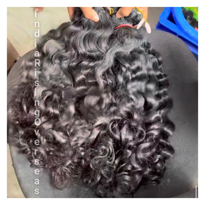 Cheveux humains indiens de style bouclés naturels vierges non traités machine double trame cuticules alignées sans enchevêtrement extensions de cheveux crus - Product Image 1