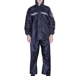 Venta al por mayor traje de lluvia de cuerpo completo diseño dividido impermeable a prueba de viento chaqueta reflectante pantalones ropa deportiva chándales - Product Image 1