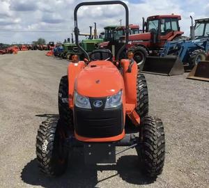 Mini tracteur agricole Kubota L2501 25HP de qualité supérieure disponible à la vente - Product Image 1