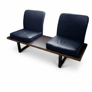 Sofá de Oficina Moderno de Dos Plazas, Cuero PU, Estructura de Madera Maciza, Patas de Madera, Esponja de Alta Densidad, Diseño Minimalista, Duradero, Comercial - Product Image 4