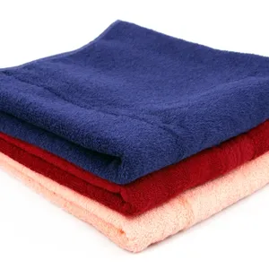 高尔夫沙滩巾来自印度供应商固体图案100% 梳理棉快干柔软沙滩巾，具有竞争力的市场价格。