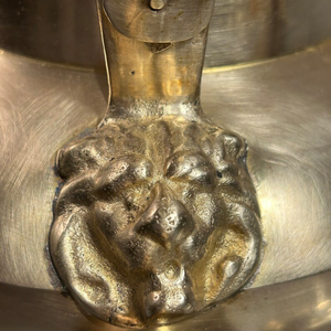 กาต้มน้ำหัวสิงโตทองเหลืองแข็งทรงกลมขนาดใหญ่สไตล์วินเทจสำหรับสะสมห้องครัวอังกฤษแบบดั้งเดิม - Product Image 4