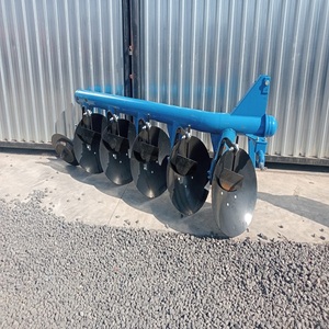 Tractor de maquinaria agrícola de entrega rápida, arado de disco montado de servicio pesado hidráulico arrastrado y disco de arado de Tractor en stock - Product Image 4