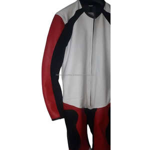 Ensemble de vêtements de moto : Gants, bottes, combinaisons de course, tenues de moto, rehaussez votre style avec nos combinaisons en cuir personnalisées pour moto. - Product Image 5