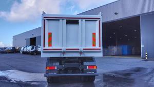 Nouveau Camion Lourd Benne Basculante Shacman HD9 8x6 Euro 5 2023 Moteur Diesel Caméra Arrière 360° Direction Gauche 351-450 CV Automatique 31-40T Touch - Product Image 5