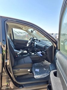 NUOVO 2025 Hilux Nero 2.7L Potenza (150 CV) 4 Cilindri 4X4 2 Assi Alimentazione a Benzina Trazione Integrale Trasmissione Automatica Guida a Sinistra - Product Image 2