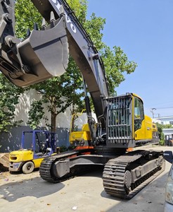 Excavatrice sur chenilles Volvo EC380DL d'origine avec 1 an de garantie Moteur et boîte de vitesses haute efficacité - Product Image 3