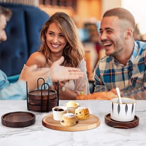 Ensemble de dessous-de-verre en bois massif fabriqués à la main pour une performance durable dans les salles à manger élégantes - Product Image 1