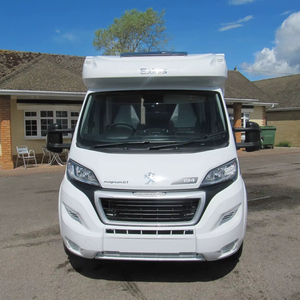 Camping-car de luxe Autoquest 194 d'occasion pas cher, modèle 2023, Euro 5, 4-6 passagers, blanc, pour le camping - Product Image 1