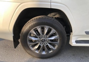 โตโยต้า แลนด์ ครุยเซอร์ ทวินเทอร์โบ GXR ปี 2024 / มีจำหน่ายพร้อมขาย ไมล์น้อย เครื่องยนต์เบนซิน รถใช้งานน้อย สภาพดี ไม่มีอุบัติเหตุ - Product Image 5