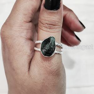 เครื่องประดับหินหยาบแหวนผู้หญิงพลอยธรรมชาติมรกตดิบพลอยพฤษภาคมเกิดหินบิดเป็นวงคู่925คริสต์มาสแหวนเงินสเตอร์ลิง - Product Image 2