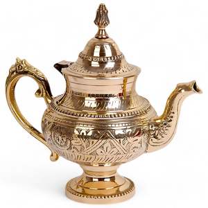 Théière en laiton massif artisanale avec finition vintage et gravure florale artistique, bouilloire à thé décorative pour une décoration de luxe - Product Image 3