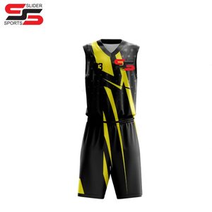 Vêtements de basket-ball personnalisés pour jeunes, imprimés en maille réversible, kits d'uniformes de basket-ball à sublimation vierge - Product Image 5