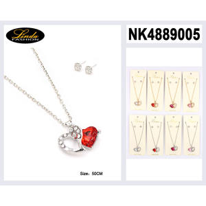 Parures de bijoux Linda Fashion : boucles d'oreilles et colliers, cristal taillé en forme de cœur, plaqué or, alliage de zinc, style élégant et chic pour femmes - Product Image 1