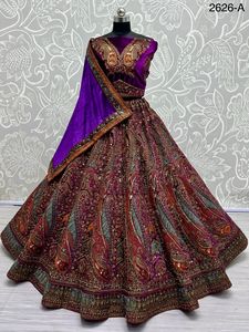 Exclusif lourd velours fil travail motif Sari séquence noué diamant travail toile attaché mariée Lehenga Choli indien - Product Image 2