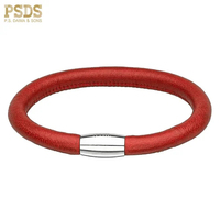 Derniers modèles de bijoux de mode en gros, bracelets en cuir colorés à double couche personnalisés en acier inoxydable vintage pour hommes