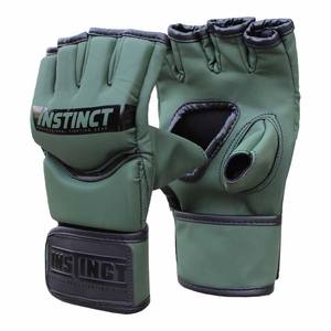 Gants demi-doigts MMA de haute qualité pour hommes avec logo personnalisé Gants en cuir imperméables de vente chaude pour l'entraînement professionnel et le poinçonnage - Product Image 1