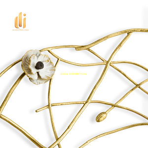 Bol décoratif en fil d'or fait à la main avec un design floral panier de fruits en métal moderne table à manger élégante pièce maîtresse décorative pour la maison - Product Image 2