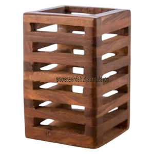 Organisateur de porte-stylo fait à la main moderne au design à lattes en bois écologique pour le bureau et la maison - Product Image 2