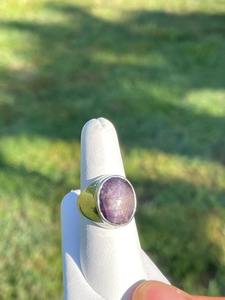 แหวนแต่งงานเงินแท้ 925 พรีเมียมเดือนกรกฎาคม ทำมือ สไตล์วินเทจ ประดับพลอยสตาร์รูบี้ คุณภาพเยี่ยม รับรองโดยผู้ผลิตโดยตรง ขายส่งสำหรับงานปาร์ตี้ - Product Image 3