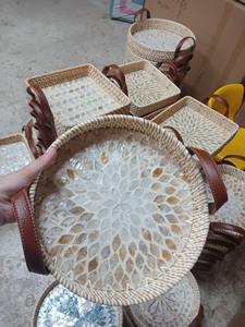 Plateau en rotin style marocain avec coquillages et nacre, fabriqué au Vietnam - Product Image 6
