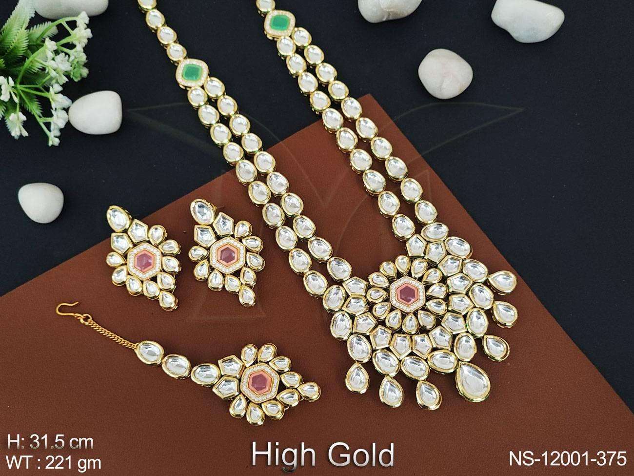 มิ้นท์สีเขียวสีชมพู