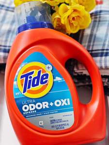 Cápsulas de Detergente para Ropa Tide, Aroma Spring Meadow, Envase de 81 Unidades - Product Image 3