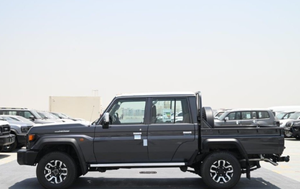 LandCruiser Pick Up 79 Double Cab SDLX 2.8L Diesel 4WD 4 places Automatique 5 portes d'occasion, conduite à gauche/droite - Product Image 3