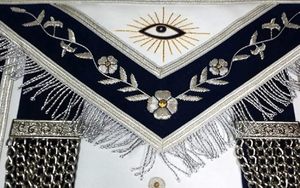 Tabliers maçonniques de haute qualité avec broderie personnalisée et support en satin pour les francs-maçons - Product Image 6