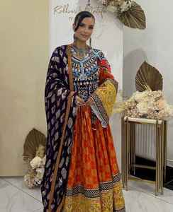 Nueva llegada vestidos de fiesta de boda paquistaníes afganos para mujeres bordado pesado bohemio Vintage vestidos Kuchi afganos mujeres - Product Image 2