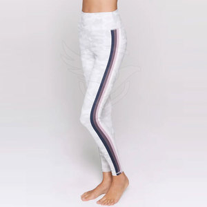 Legging de yoga personnalisé legging pour femme en spandex fabriqué en polyester style unique legging pour femme - Product Image 5